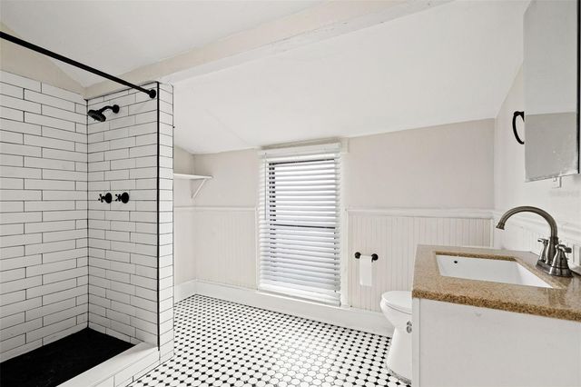 2113 W CHERRY STREET, Tampa, FL 33607