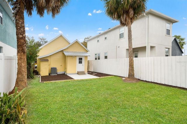 2113 W CHERRY STREET, Tampa, FL 33607