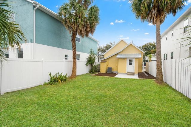 2113 W CHERRY STREET, Tampa, FL 33607