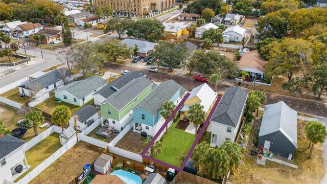 2113 W CHERRY STREET, Tampa, FL 33607