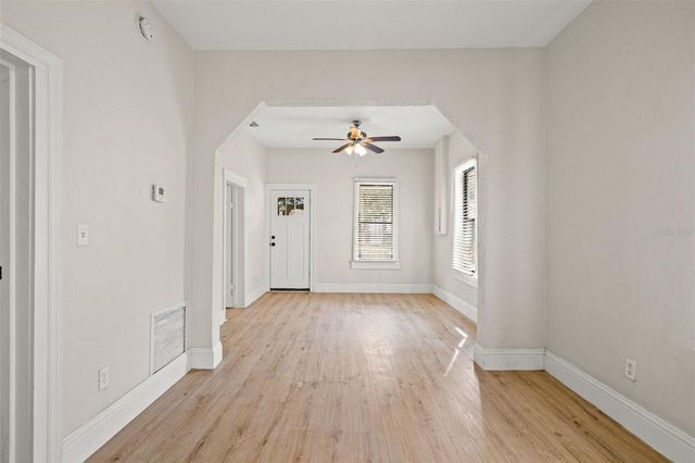 2113 W CHERRY STREET, Tampa, FL 33607