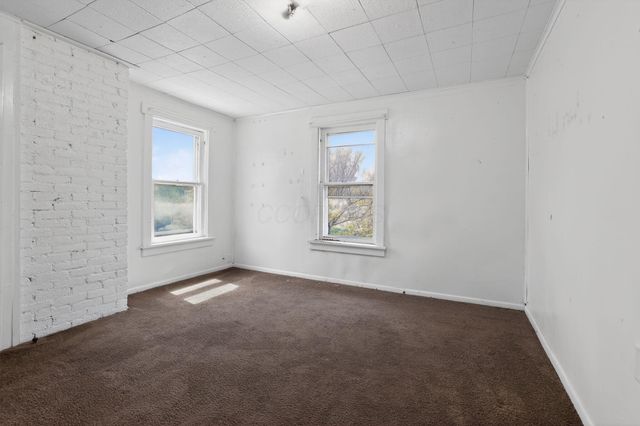 2448 Parkwood Avenue, Columbus, OH 43211