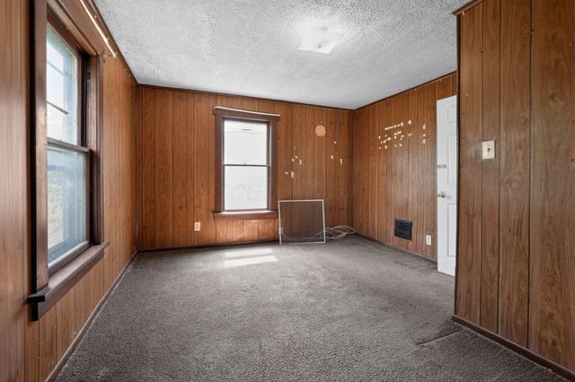 2448 Parkwood Avenue, Columbus, OH 43211