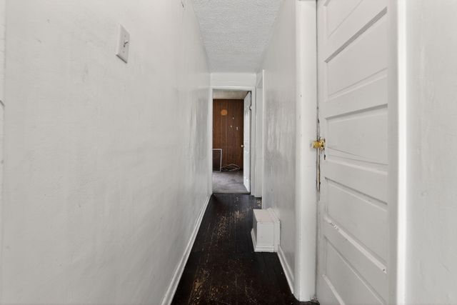2448 Parkwood Avenue, Columbus, OH 43211
