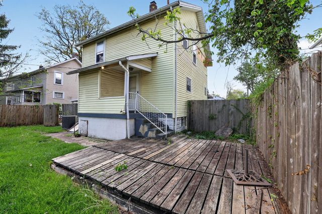 2448 Parkwood Avenue, Columbus, OH 43211
