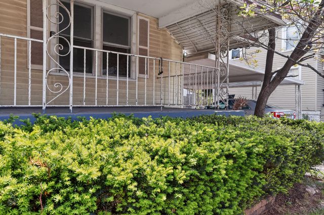 2448 Parkwood Avenue, Columbus, OH 43211
