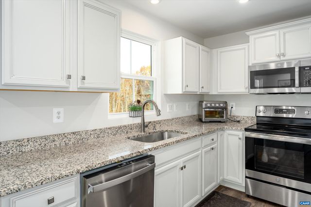 93 ARCHER DR, Palmyra, VA 22963