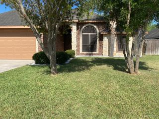 3304 Blue Stone Street, Edinburg, TX 78542