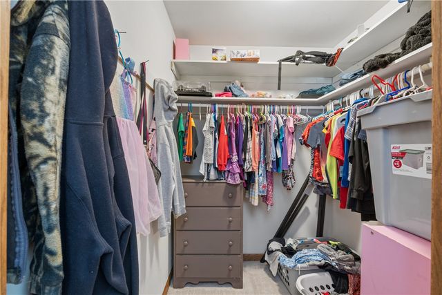 409 S 7th Avenue, Iowa City, IA 52245