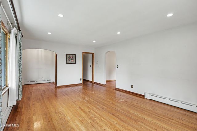 1081 Maple Hill Road, Schodack, NY 12033