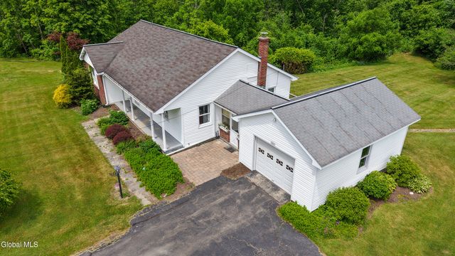 1081 Maple Hill Road, Schodack, NY 12033