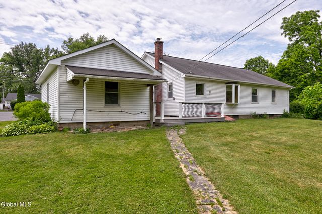 1081 Maple Hill Road, Schodack, NY 12033