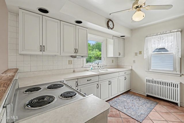 1081 Maple Hill Road, Schodack, NY 12033