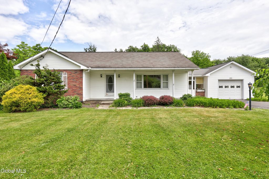 1081 Maple Hill Road, Schodack, NY 12033