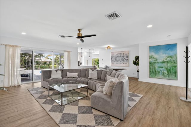 891 Hickory Terrace, Boca Raton, FL 33486