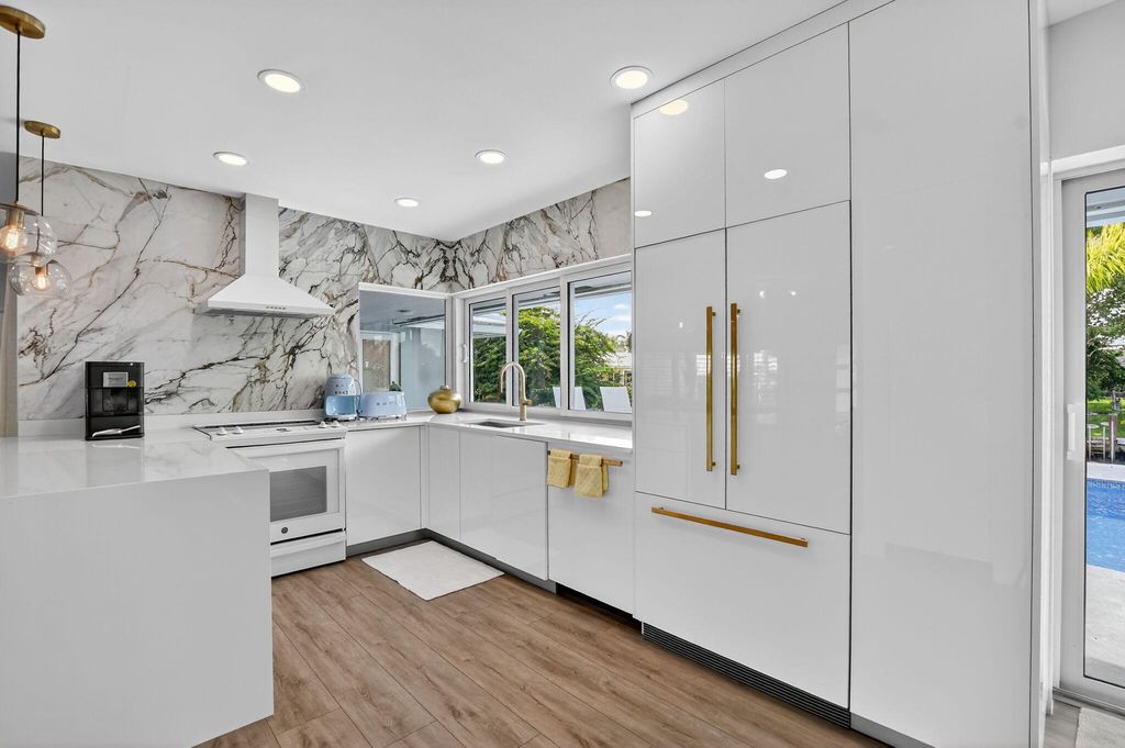 Image 16 of property listing at 891 Hickory Terrace, Boca Raton, FL 33486