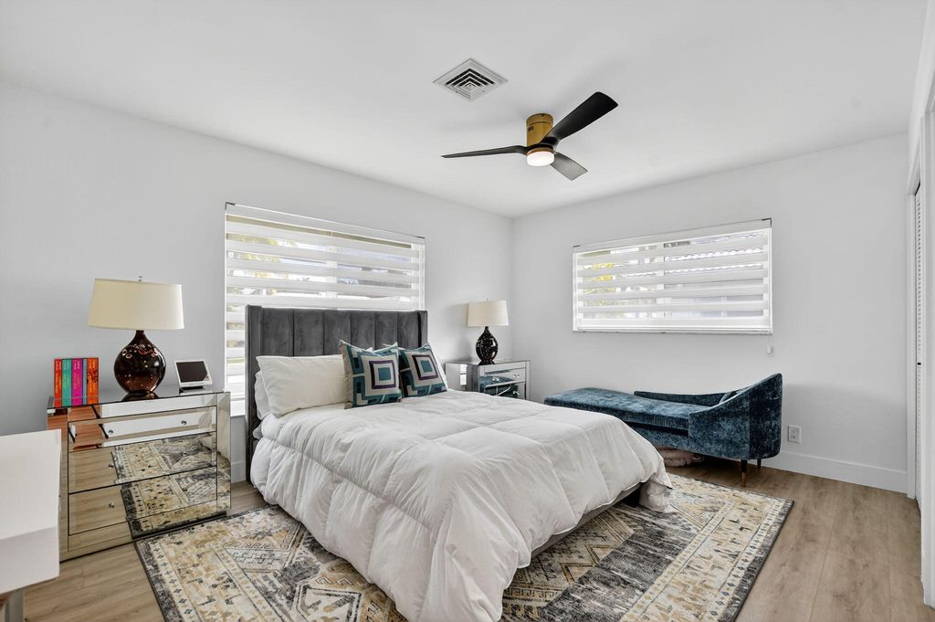 Image 26 of property listing at 891 Hickory Terrace, Boca Raton, FL 33486