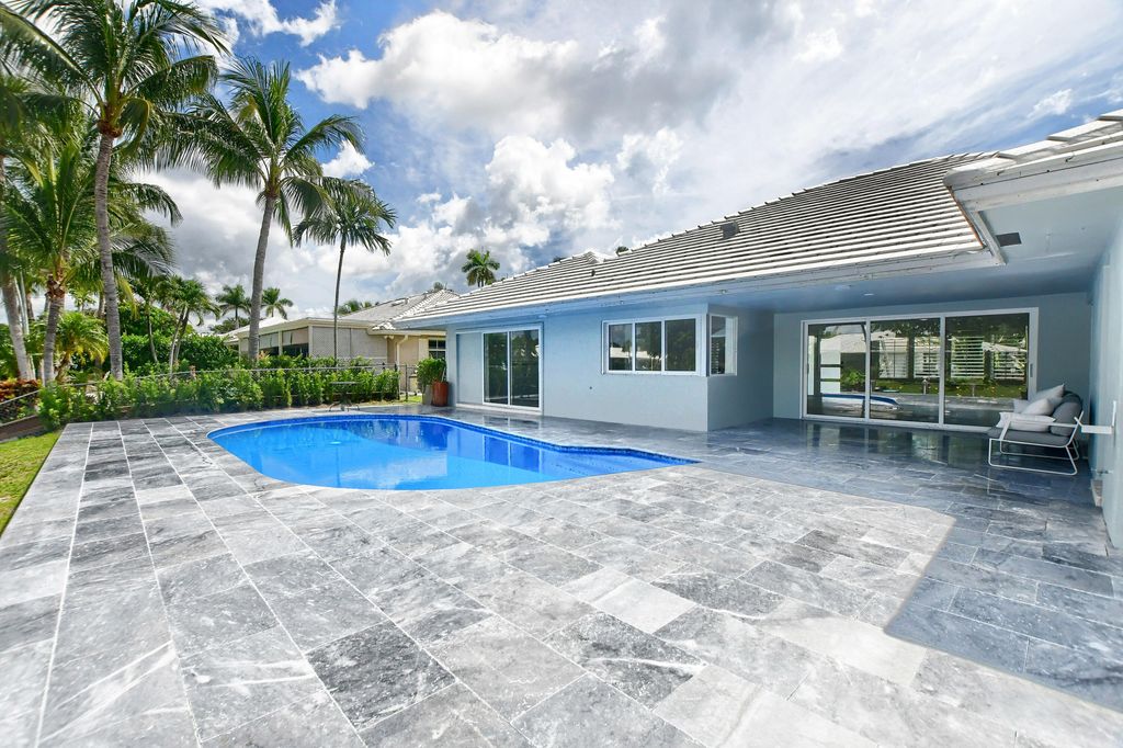 Image 33 of property listing at 891 Hickory Terrace, Boca Raton, FL 33486