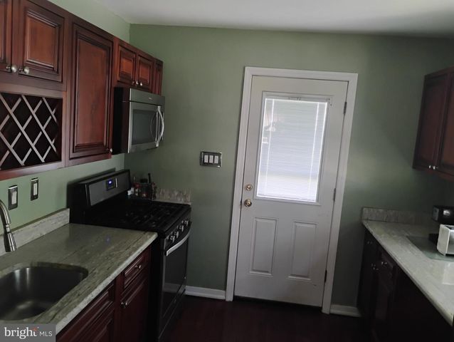 3908 LANTERN DR, Silver Spring, MD 20902
