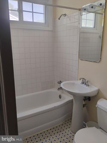 3908 LANTERN DR, Silver Spring, MD 20902