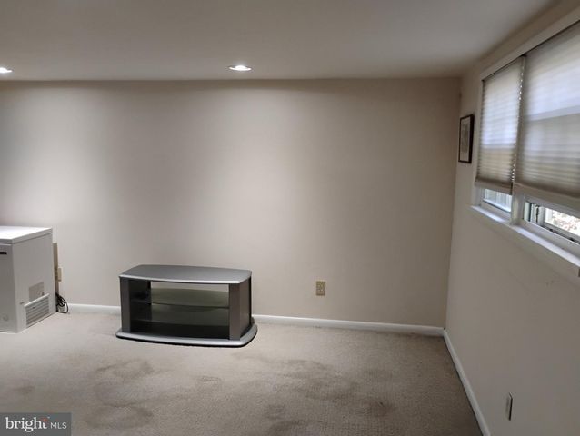 3908 LANTERN DR, Silver Spring, MD 20902