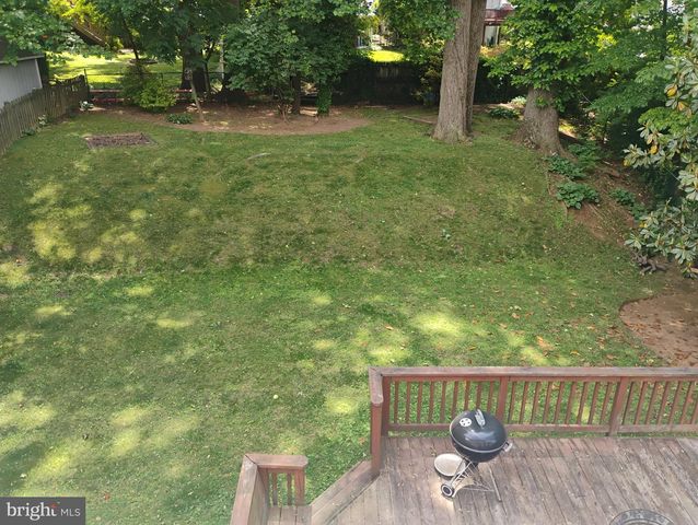 3908 LANTERN DR, Silver Spring, MD 20902