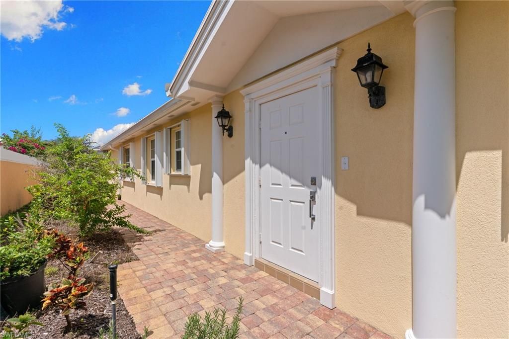 7620 Rozzini LN, NAPLES, FL 34114 — photo 2