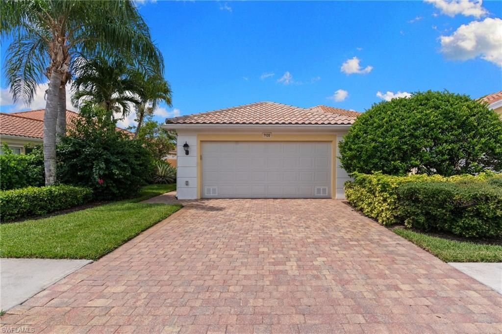 7620 Rozzini LN, NAPLES, FL 34114 — photo 4