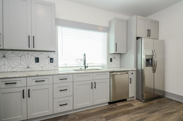712 Hughes Street, Houston, TX 77023