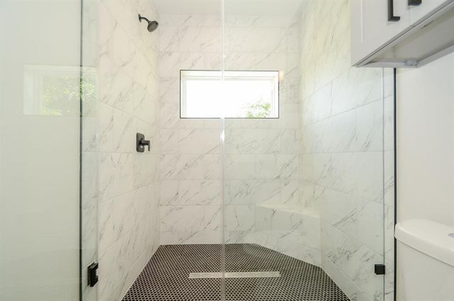 712 Hughes Street, Houston, TX 77023