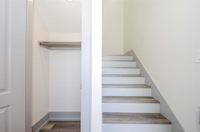 712 Hughes Street, Houston, TX 77023