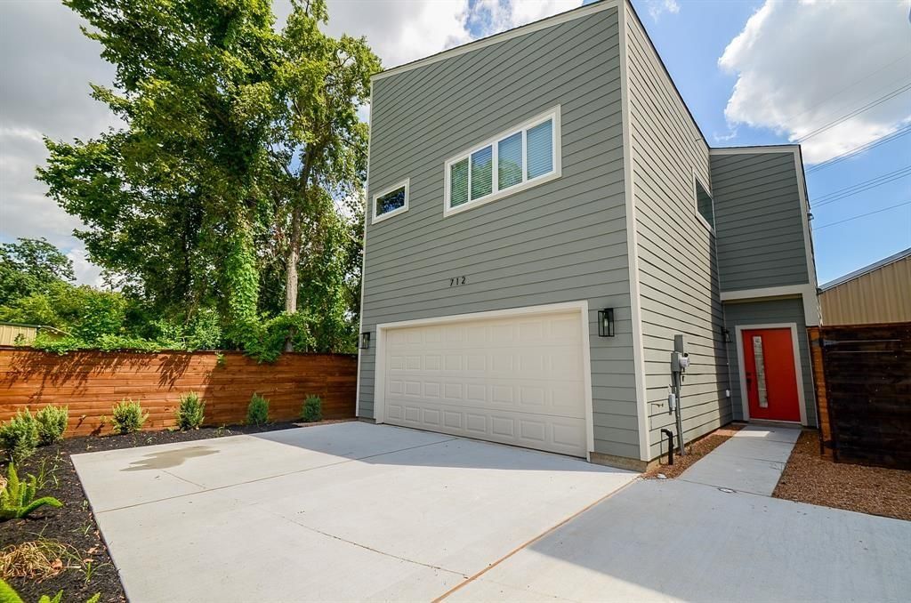 712 Hughes Street, Houston, TX 77023