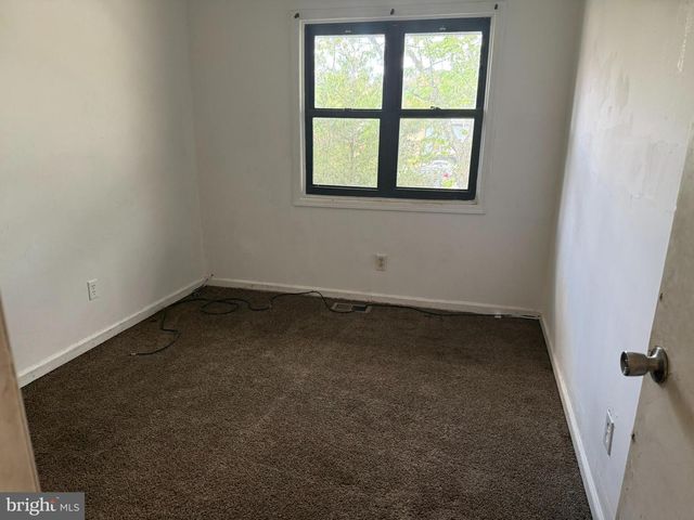 25 MEMPHIS CT, Sicklerville, NJ 08081