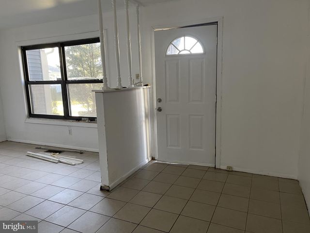 25 MEMPHIS CT, Sicklerville, NJ 08081