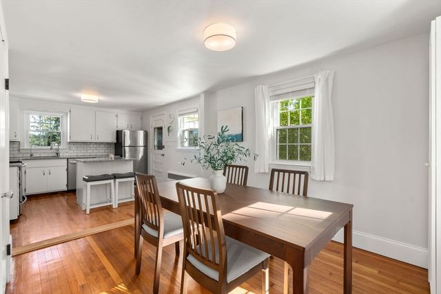 121 Hillside Ave, Quincy, MA 02170