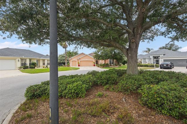 2252 CENTRAL STREET, The Villages, FL 32162