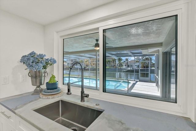 1979 IOWA AVENUE NE, St Petersburg, FL 33703