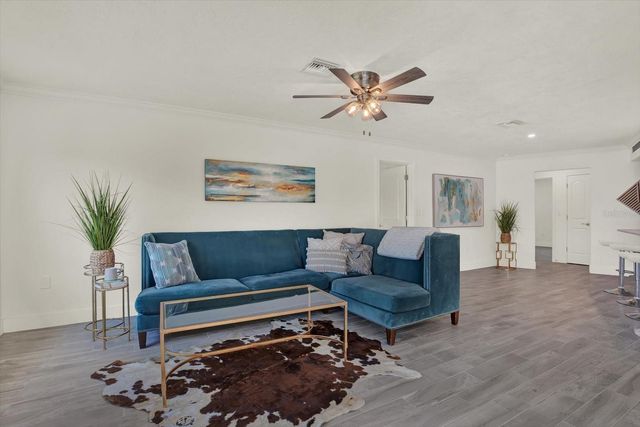 1979 IOWA AVENUE NE, St Petersburg, FL 33703