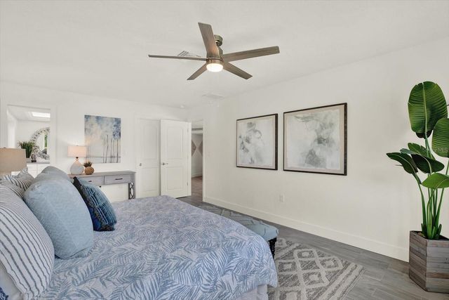 1979 IOWA AVENUE NE, St Petersburg, FL 33703