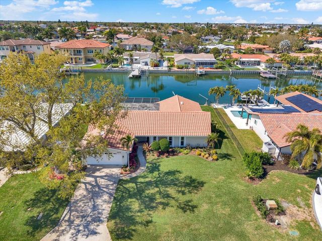 1979 IOWA AVENUE NE, St Petersburg, FL 33703