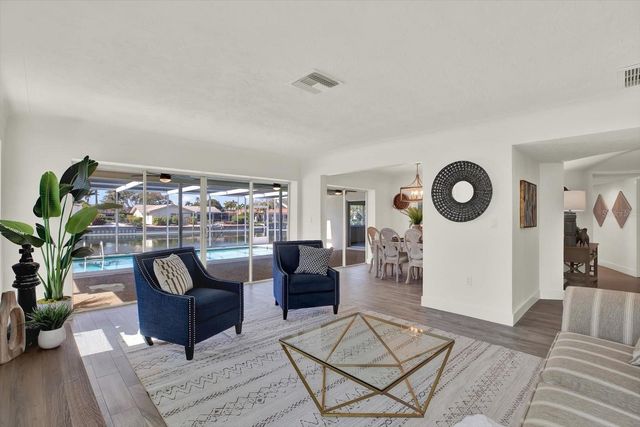 1979 IOWA AVENUE NE, St Petersburg, FL 33703