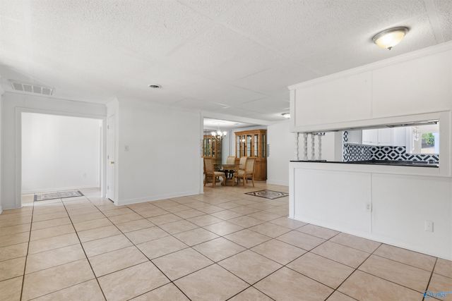 1411 11th Avenue SE, Decatur, AL 35601