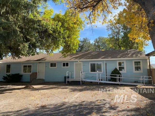 1025-1035 E 9th S, Mountain Home, ID 83647 property photo