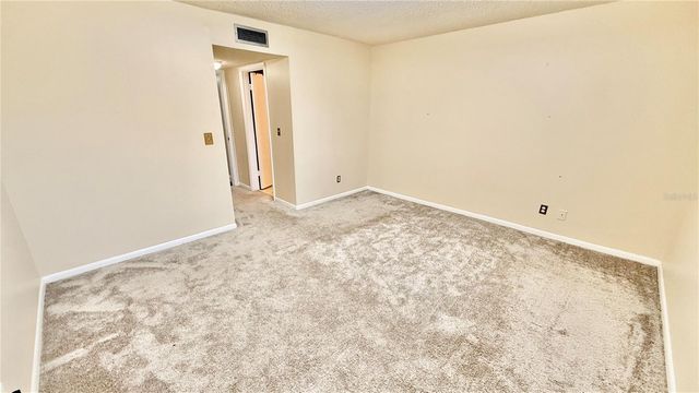 6310 NEWTOWN CIRCLE 10C1, Tampa, FL 33615