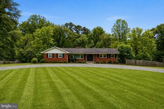 16301 ABBEY DR, Bowie, MD 20715