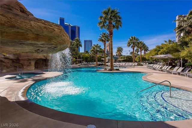 222 Karen Avenue 3802, Las Vegas, NV 89109