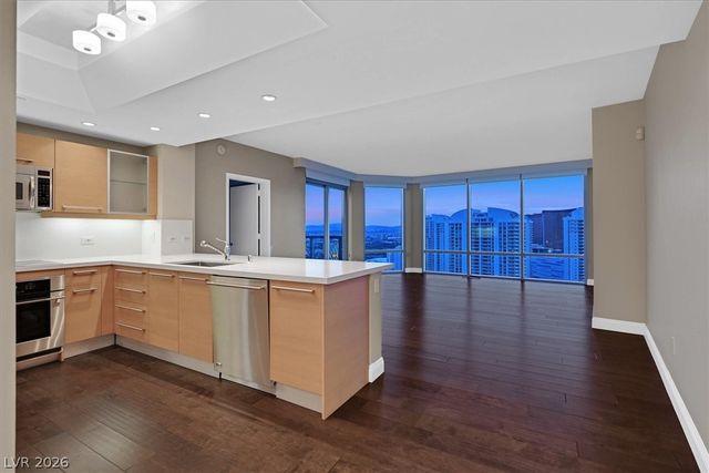 222 Karen Avenue 3802, Las Vegas, NV 89109