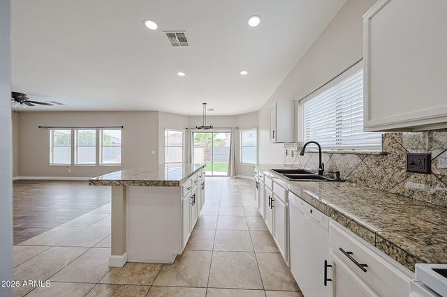 15569 W GELDING Drive, Surprise, AZ 85379