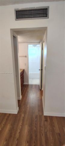 6090 NW 64th Ave 306, Tamarac, FL 33319