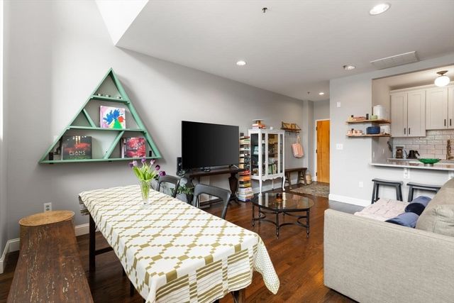 486 East 3rd Street 8, Boston, MA 02127